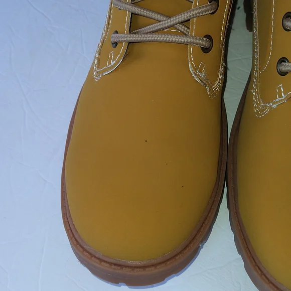 DKNY Miles Yellow Combat Moto Ankle Boots Faux Suede Lace-Up Size 8.5 - Picture 3 of 12